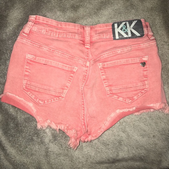 Kendall and Kylie high waisted coral shorts - Picture 3 of 3